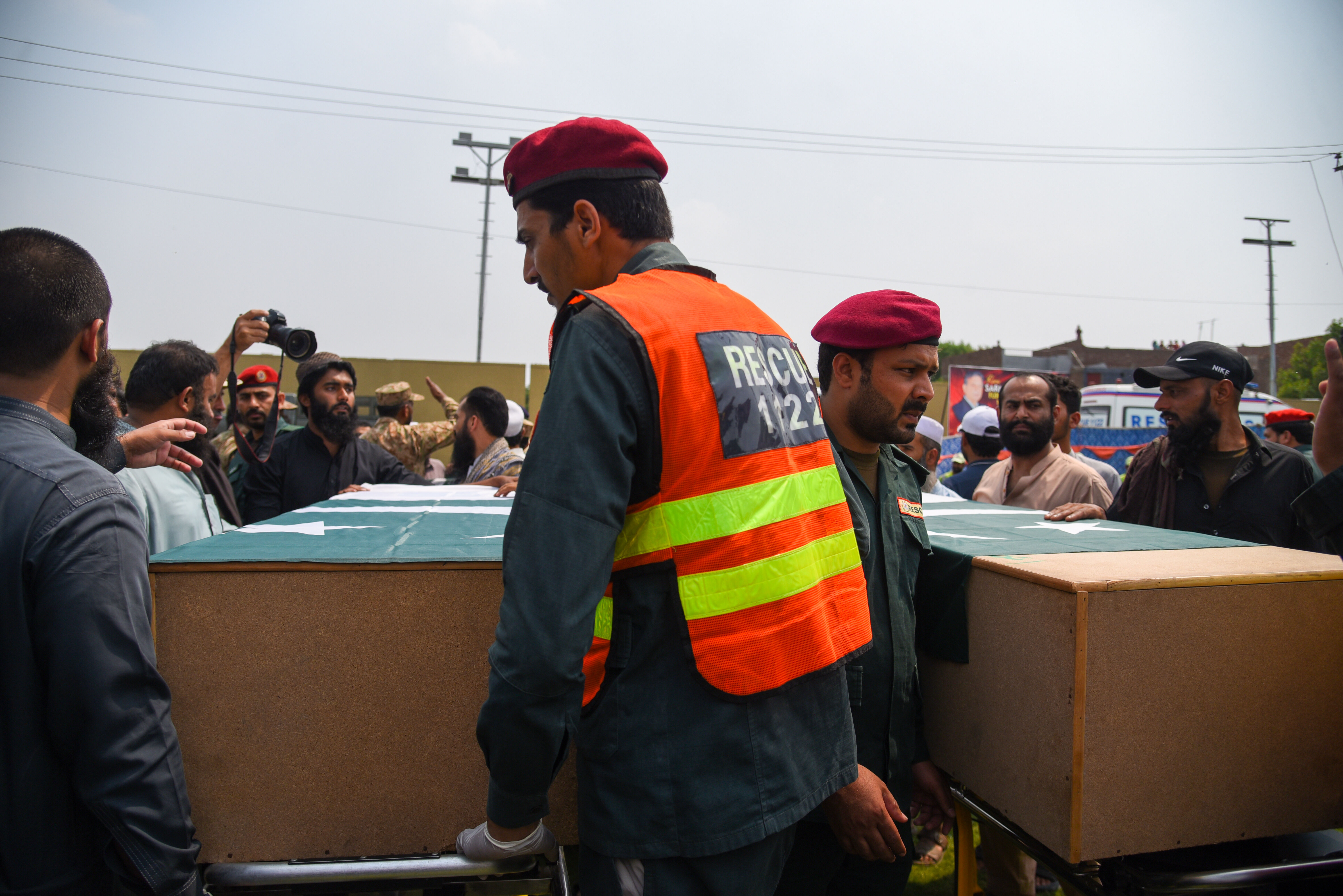 Hindistan ile Pakistan arasındaki çatışmalarda bilanço ağırlaşıyor! Can kaybı 31'e yükseldi Hindistan ile Pakistan arasındaki çatışmalarda bilanço ağırlaşıyor! Can kaybı 31'e yükseldi - 1. Resim