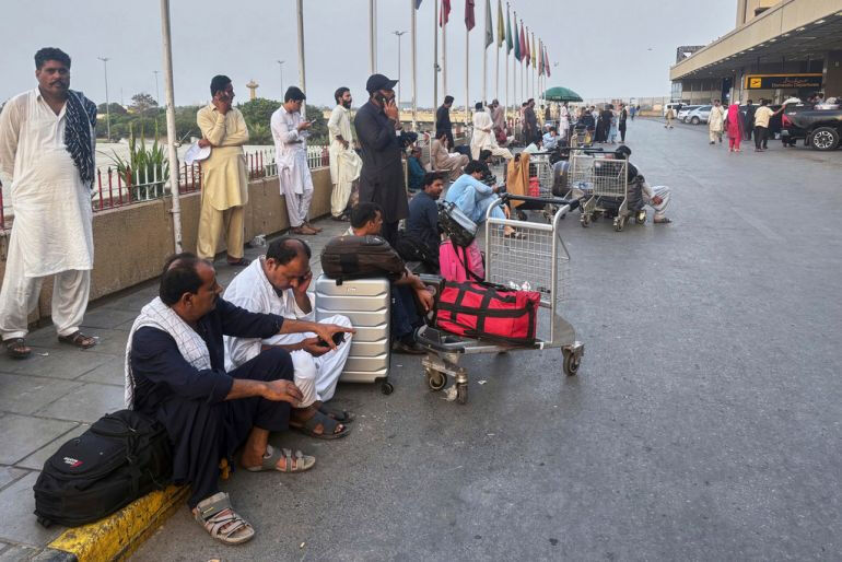 Hindistan-Pakistan gerilimi havalimanlarını vurdu! Tüm uçuşlar iptal edildi - 1. Resim