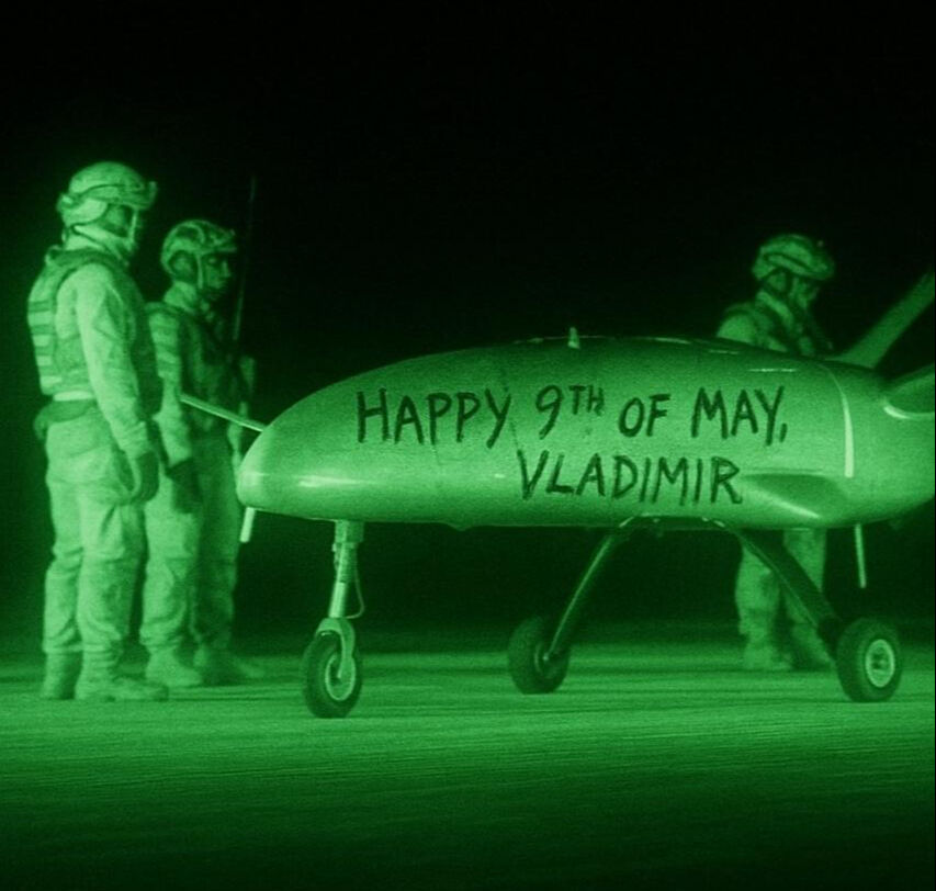 İHA saldırıları Moskova'yı felç etti! Zafer Günü öncesi mobil internet kesildi, uçuşlar kısıtlandı! - 1. Resim