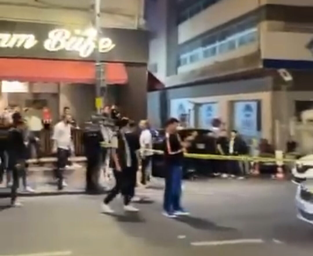 İstanbul'un göbeğinde silahlı saldırı! Beşiktaş'ta cadde ortasında yürürken vuruldu - 1. Resim