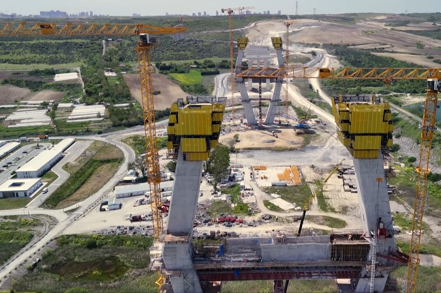 Kanal İstanbul'da heyecanlandıran gelişme! 100 metreyi aştı Kanal İstanbul'da heyecanlandıran gelişme! 100 metreyi aştı - 1. Resim