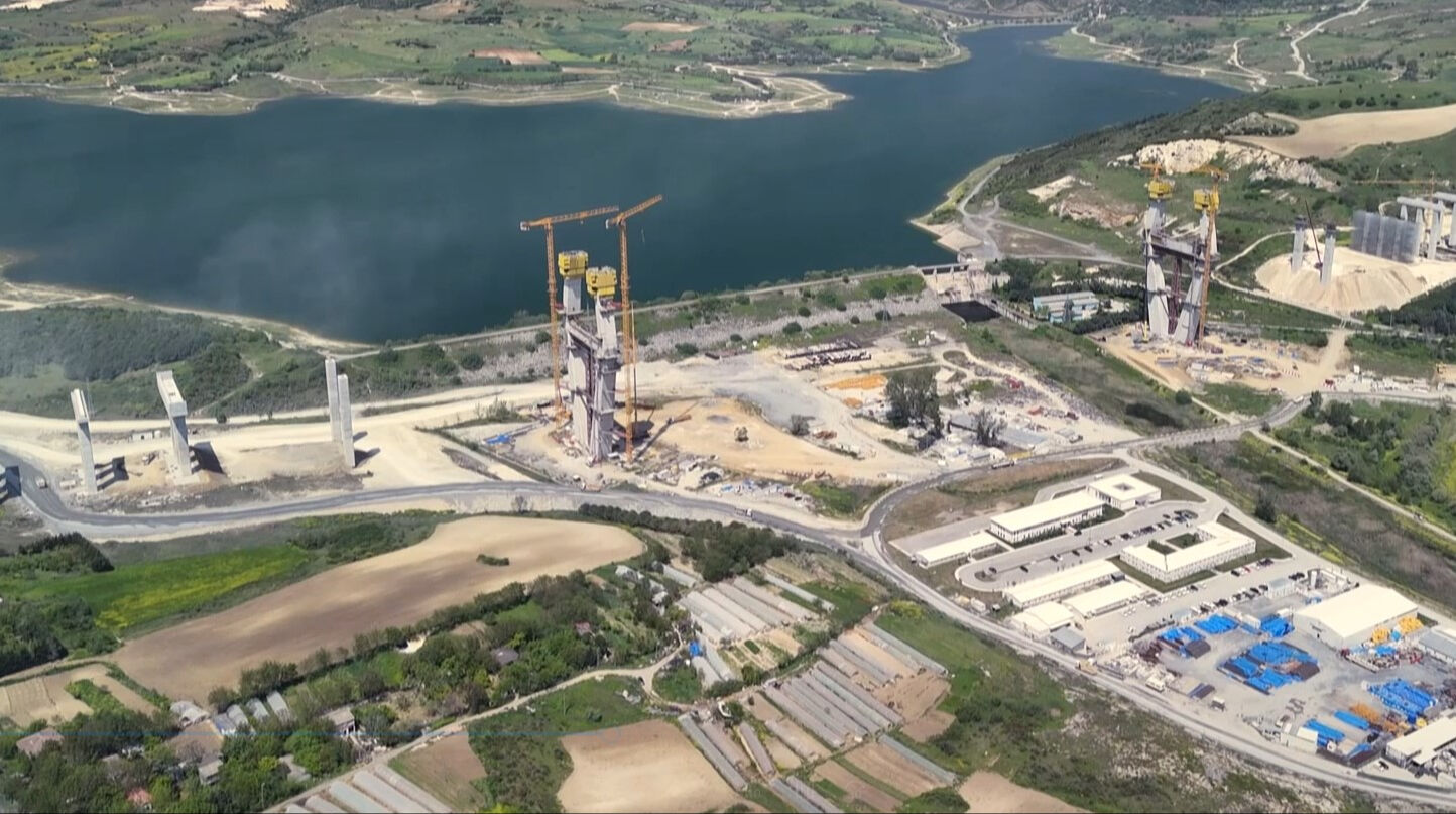 Kanal İstanbul'da heyecanlandıran gelişme! 100 metreyi aştı Kanal İstanbul'da heyecanlandıran gelişme! 100 metreyi aştı - 3. Resim