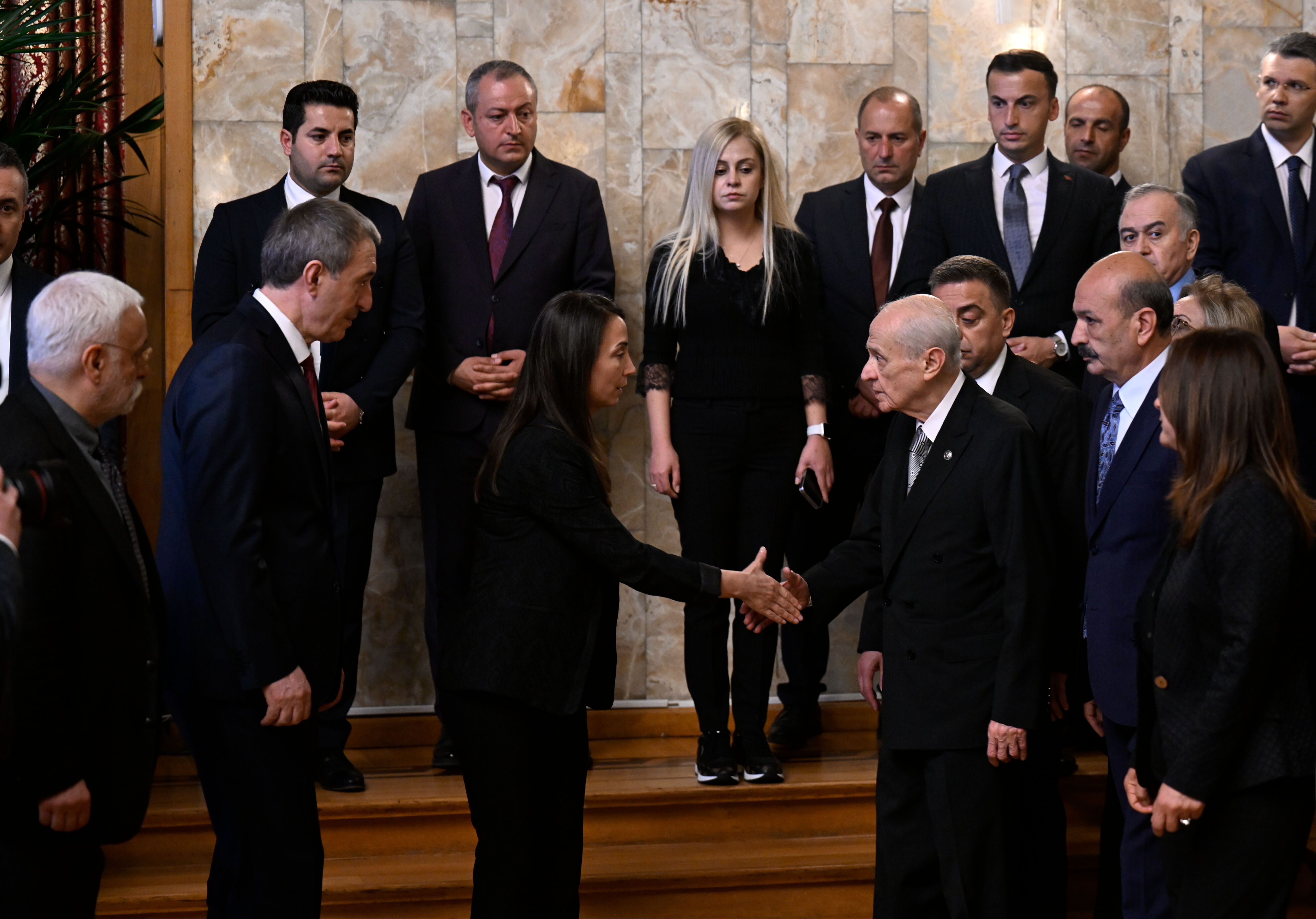 MHP lideri Devlet Bahçeli aylar sonra Meclis'te! Sırrı Süreyya Önder için düzenlenen programa katıldı MHP lideri Devlet Bahçeli aylar sonra Meclis'te! Sırrı Süreyya Önder için düzenlenen programa katıldı - 1. Resim