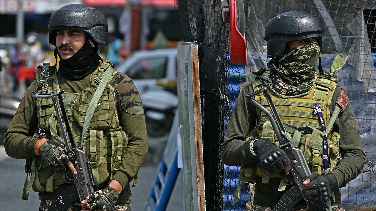 Pakistan ile Hindistan arasında çatışmalar başladı! 5 savaş uçağı düşürüldü, çok sayıda ölü var - 4. Resim