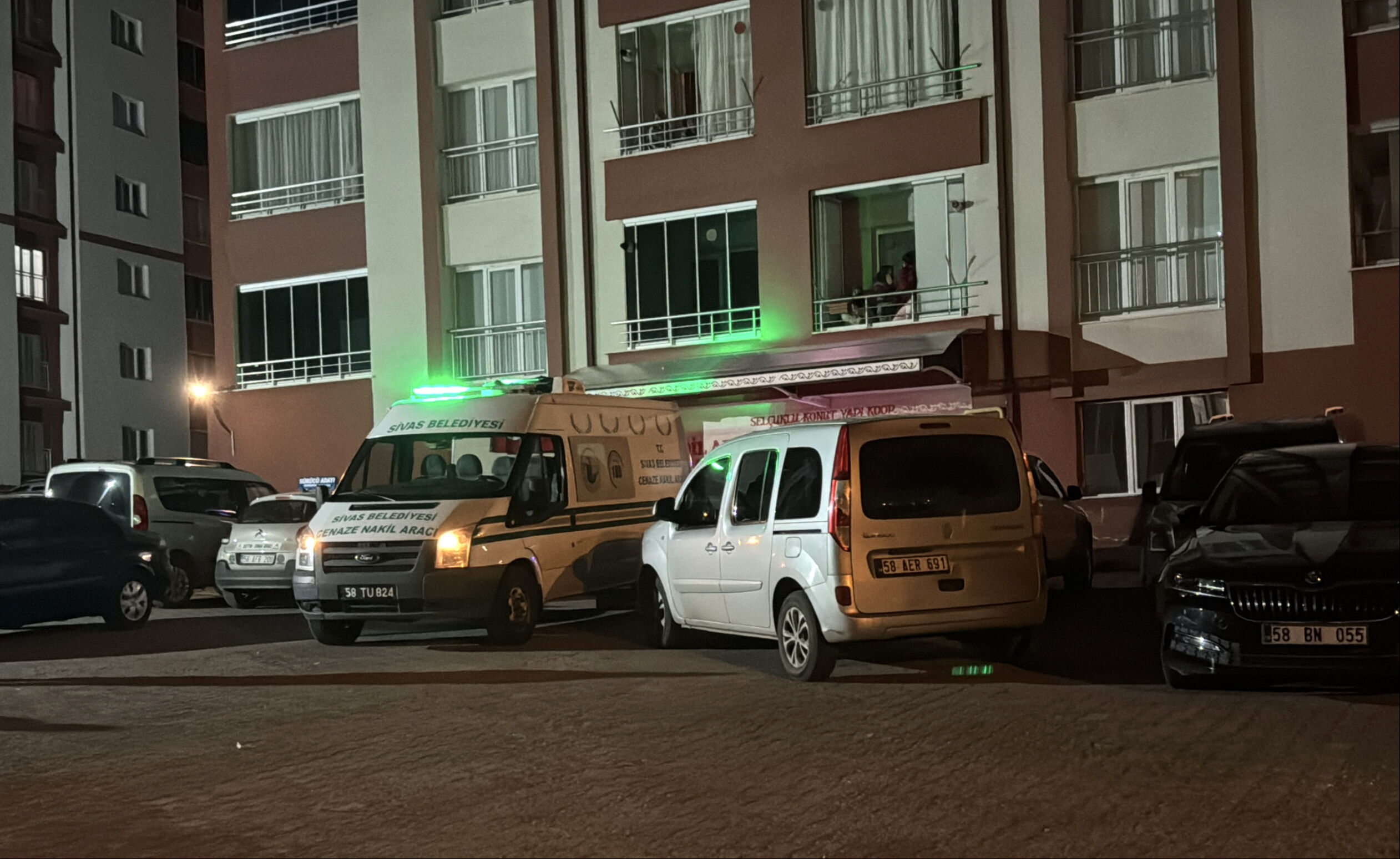 Sivas’ta kan donduran cinayet! İki kardeş boğazları kesilmiş halde bulundu - 1. Resim