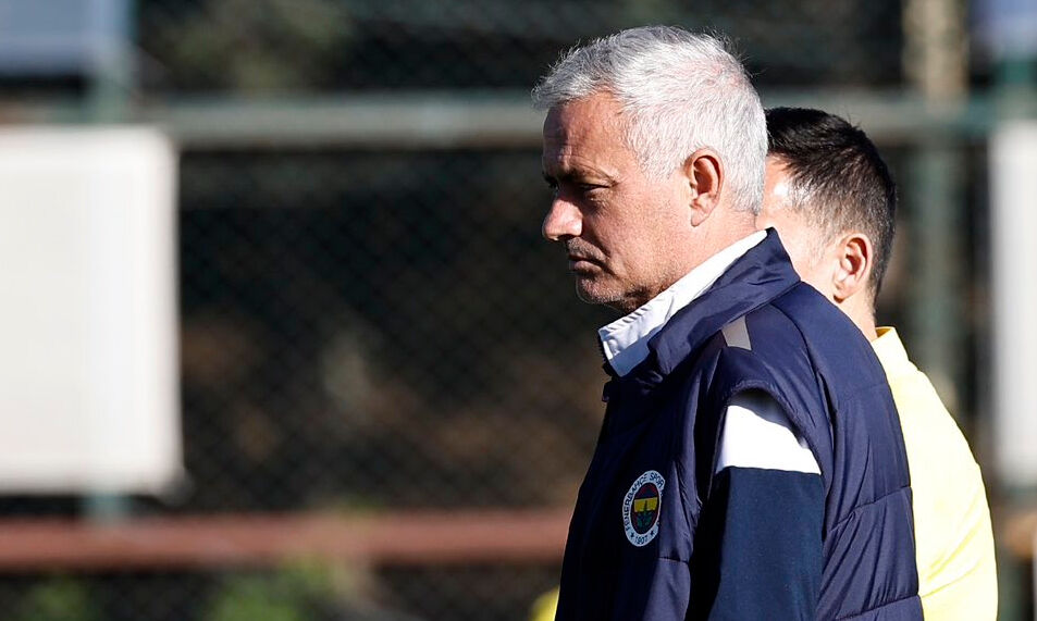 Suudi Arabistan kulüpleri Jose Mourinho için kesenin ağzını açtı... MOU'ya çılgın teklif: 120 milyon euro! - 1. Resim