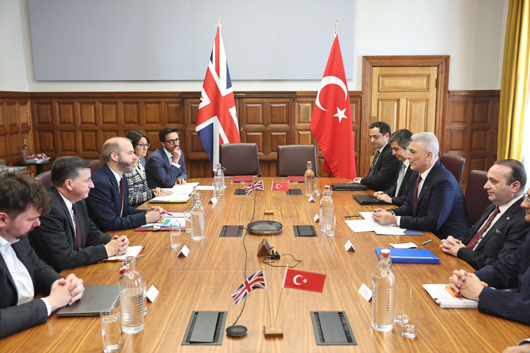 Türkiye ve İngiltere arasında tarihi anlaşma! Ekonomiye milyar dolarlık katkı geliyor Türkiye ve İngiltere arasında tarihi anlaşma! Ekonomiye milyar dolarlık katkı geliyor - 2. Resim