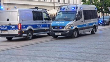 Üniversitede baltalı saldırı! Varşova'da kan donduran olay Üniversitede baltalı saldırı! Varşova'da kan donduran olay - 1. Resim