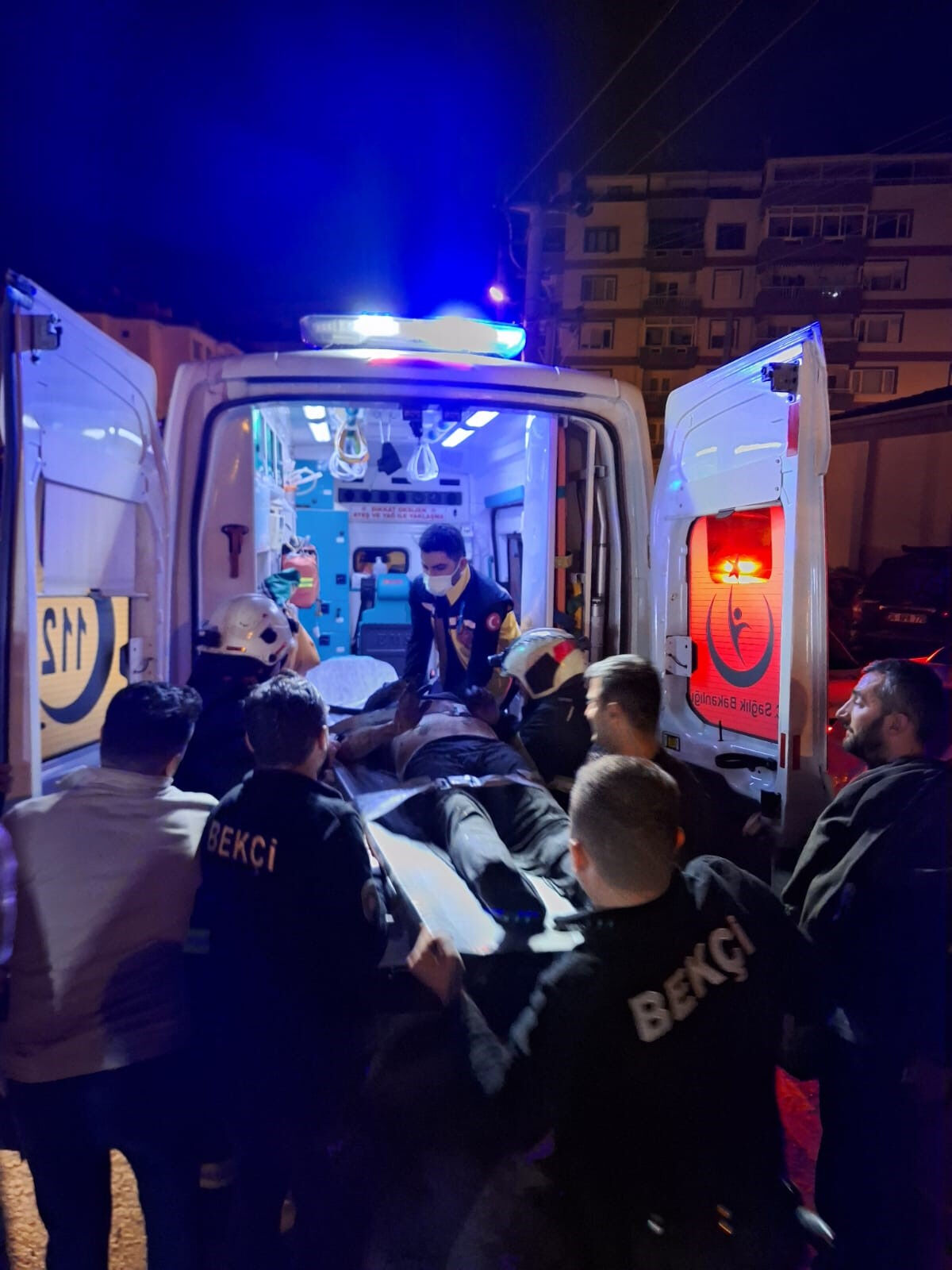 Yangının ardından dram çıktı! Anne-baba ayrı oğul ayrı... Yangının ardından dram çıktı! Anne-baba ayrı oğul ayrı... - 1. Resim