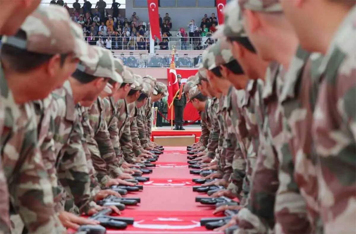 Askerlik süresi kaç aya düşecek, yeni askerlik süresi belli oldu mu? Milli Savunma Bakanlığı açıklaması bekleniyor Yeni askerlik süresi belli oldu mu? Milli Savunma Bakanlığı açıklaması bekleniyor - 1. Resim