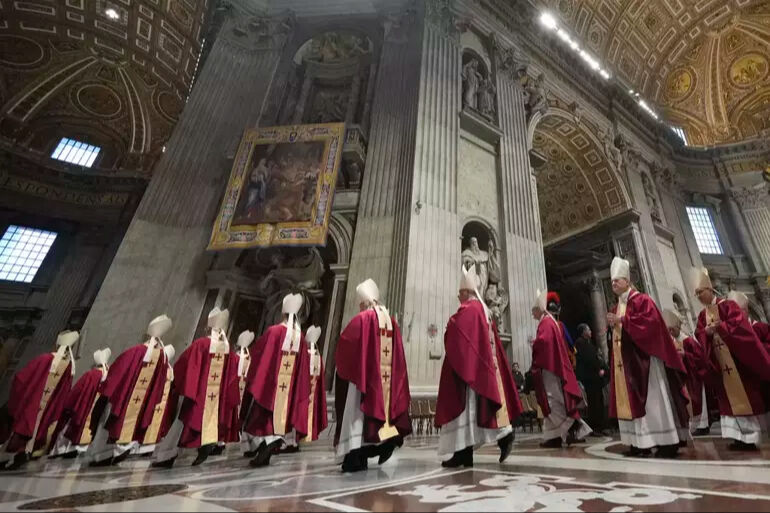 Yeni Papa kim olacak, Papa seçimi ne zaman sonuçlanır? Kardinaller Vatikan'da toplandı! - 2. Resim