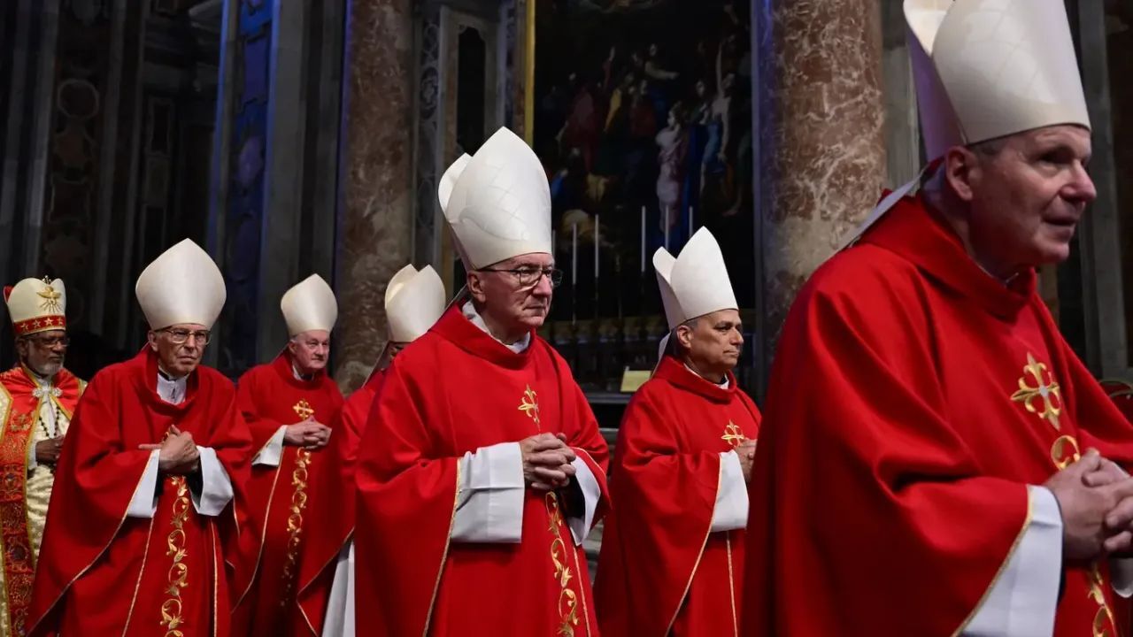 Yeni Papa kim olacak, Papa seçimi ne zaman sonuçlanır? Kardinaller Vatikan'da toplandı! Yeni Papa kim olacak, Papa seçimi ne zaman sonuçlanır? Kardinaller Vatikan'da toplandı!