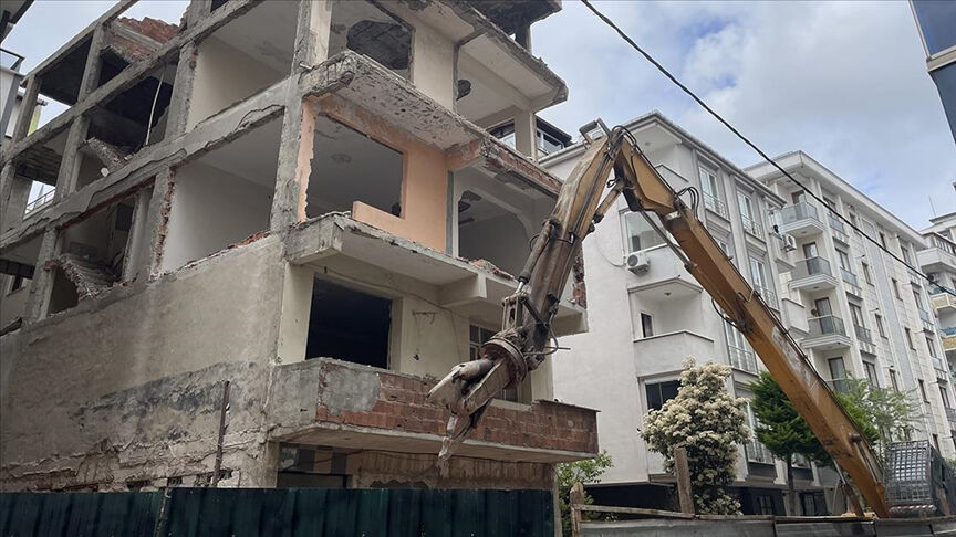 Bakan Kurum'dan İstanbul'daki 600 bin konut için belediyelere çağrı: Konser yerine bütün paramızı buraya harcayalım Bakan Kurum'dan İstanbul'daki 600 bin konut için belediyelere çağrı: Konser yerine bütün paramızı buraya harcayalım - 2. Resim