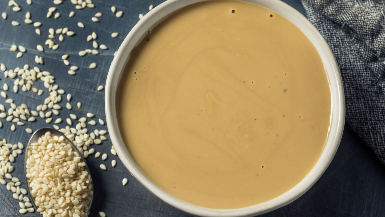 Bir kaşıkla gün boyu tok kalın: Sofraların vazgeçilmezi tahin - 1. Resim