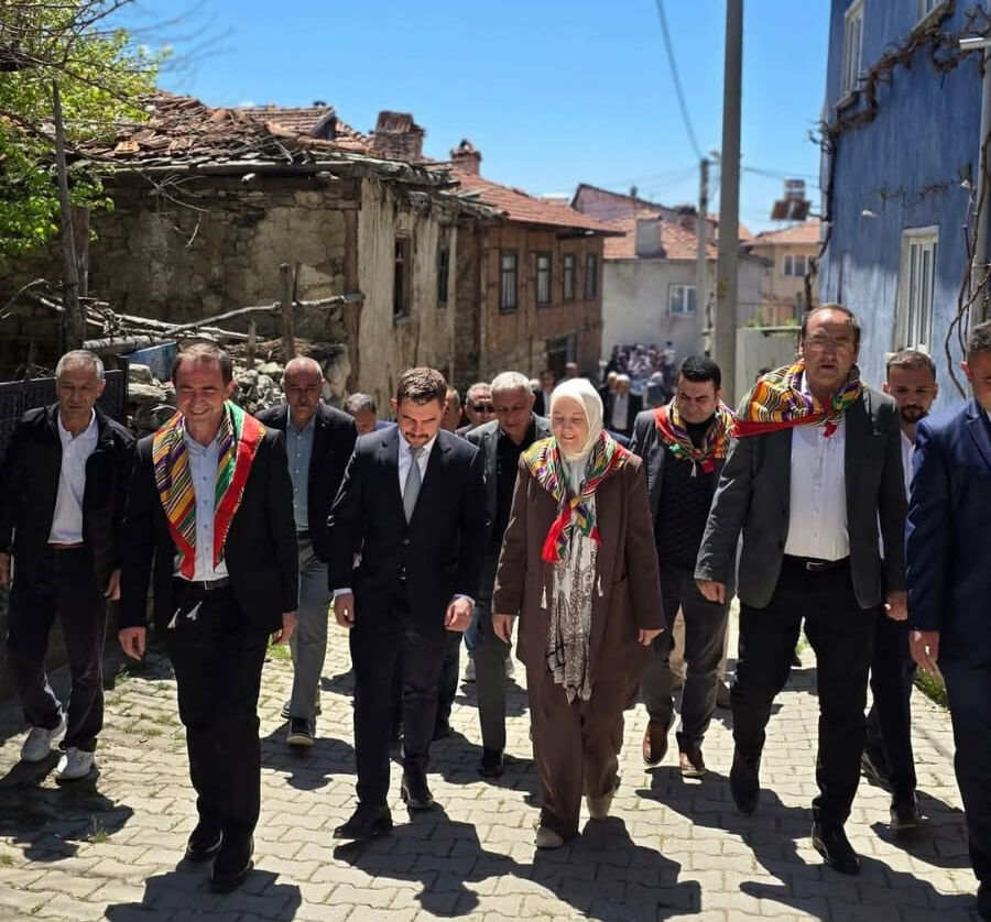 Bu keşkek farklı! 672 senedir yılda bir kere yapılıyor... Keles geleneği bozulmadı - 4. Resim