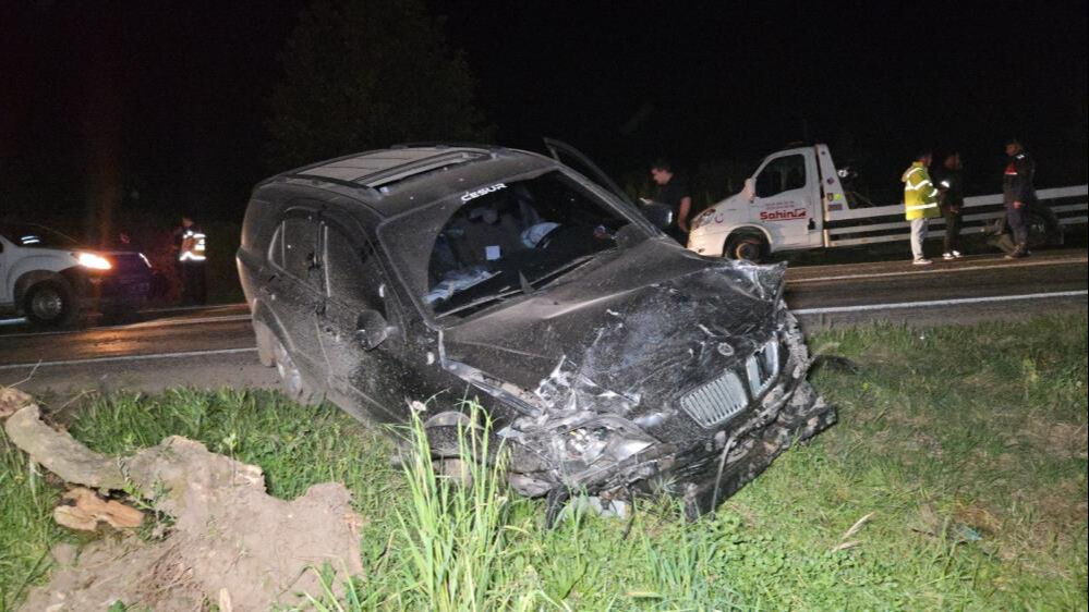 Bursa'da feci kaza! 3 kişinin ölümüne sebep olan alkollü sürücü çalıların arasında bulundu - 1. Resim