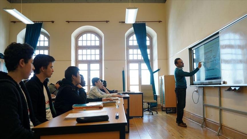 Darüşşafaka giriş sınavı ne zaman, hangi illerde yapılacak? 2025 başvuru detayları belli oldu Darüşşafaka giriş sınavı ne zaman, hangi illerde yapılacak? 2025 başvuru detayları belli oldu - 1. Resim