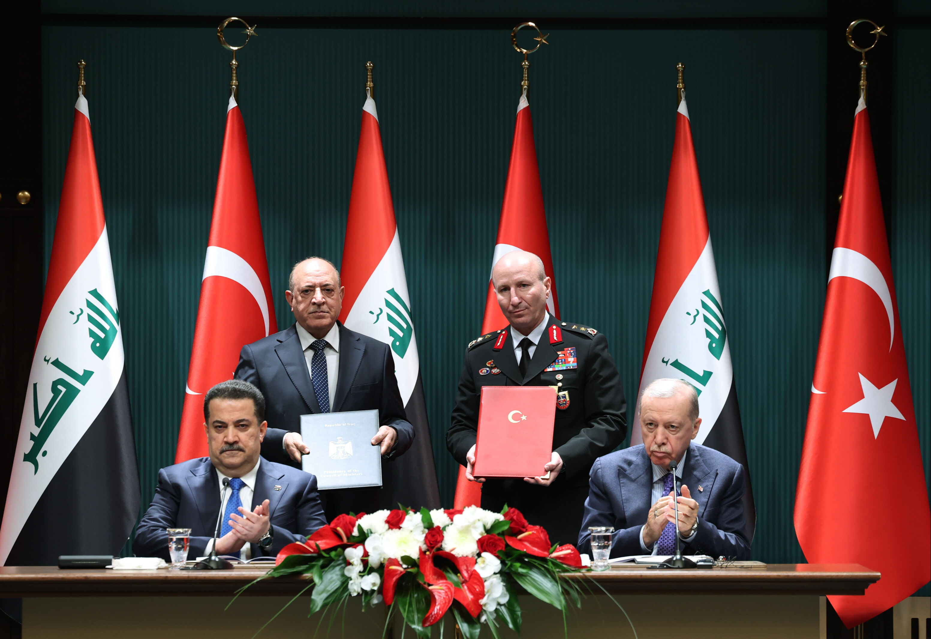 Erdoğan ve Sudani'den net mesaj: Bölgemizde teröre yer yok Erdoğan ve Sudani'den net mesaj: Bölgemizde teröre yer yok - 4. Resim