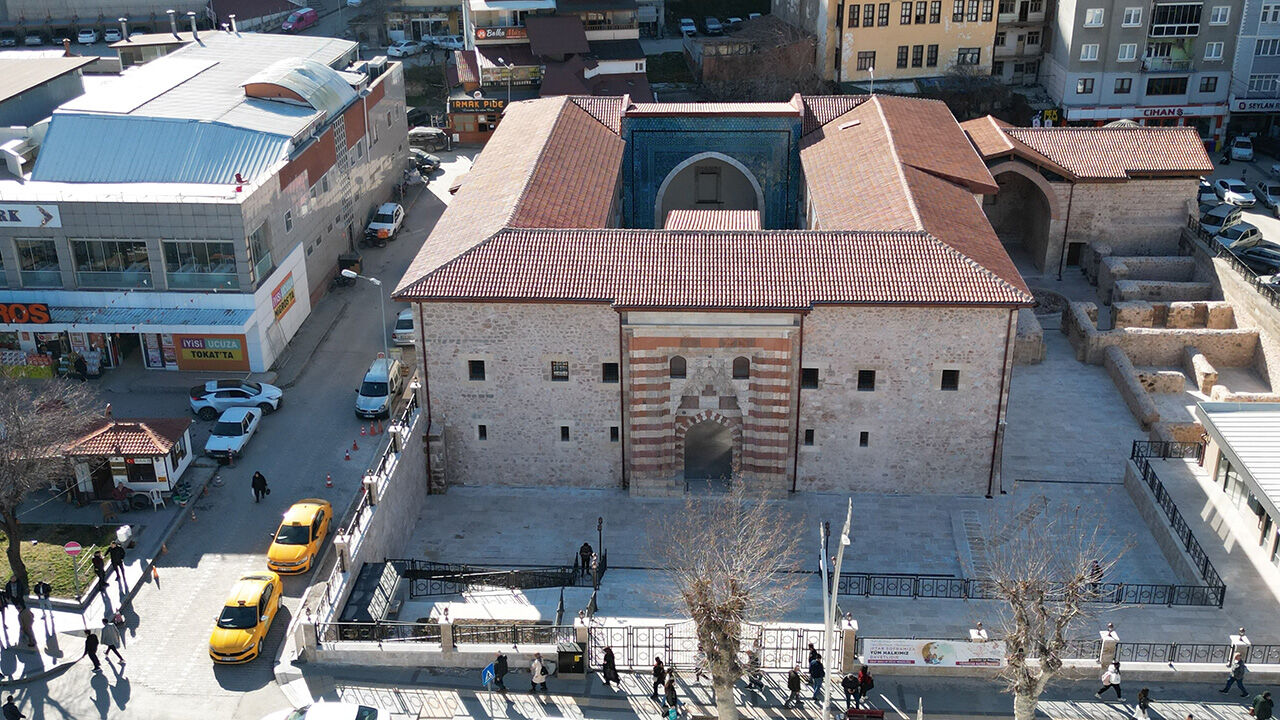 Gökmedrese'yi görenler hayran oldu! Selçuklu mimarisinin Tokat'taki şaheseri açıldı Gökmedrese'yi görenler hayran oldu! Selçuklu mimarisinin Tokat'taki şaheseri açıldı - 5. Resim