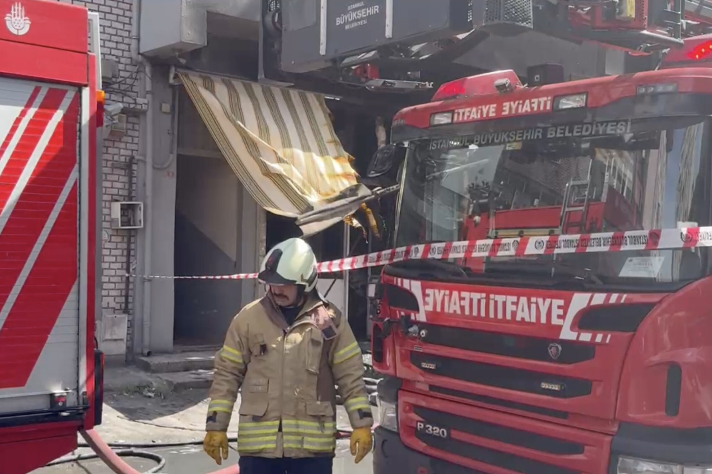 İstanbul'da motosiklet tamirhanesinde patlama! Ölü ve yaralılar var... İstanbul'da motosiklet tamirhanesinde patlama! Ölü ve yaralılar var... - 1. Resim