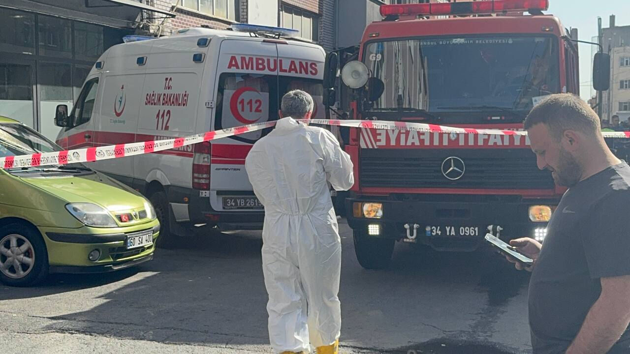 İstanbul'da tamirhanede facia! Yangında can verdi - 2. Resim