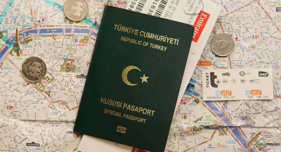 Mali Müşavirlere yeşil pasaport verilecek mi? Kanun teklifi için ilk adım atıldı Mali Müşavirlere yeşil pasaport verilecek mi? Kanun teklifi için ilk adım atıldı - 1. Resim