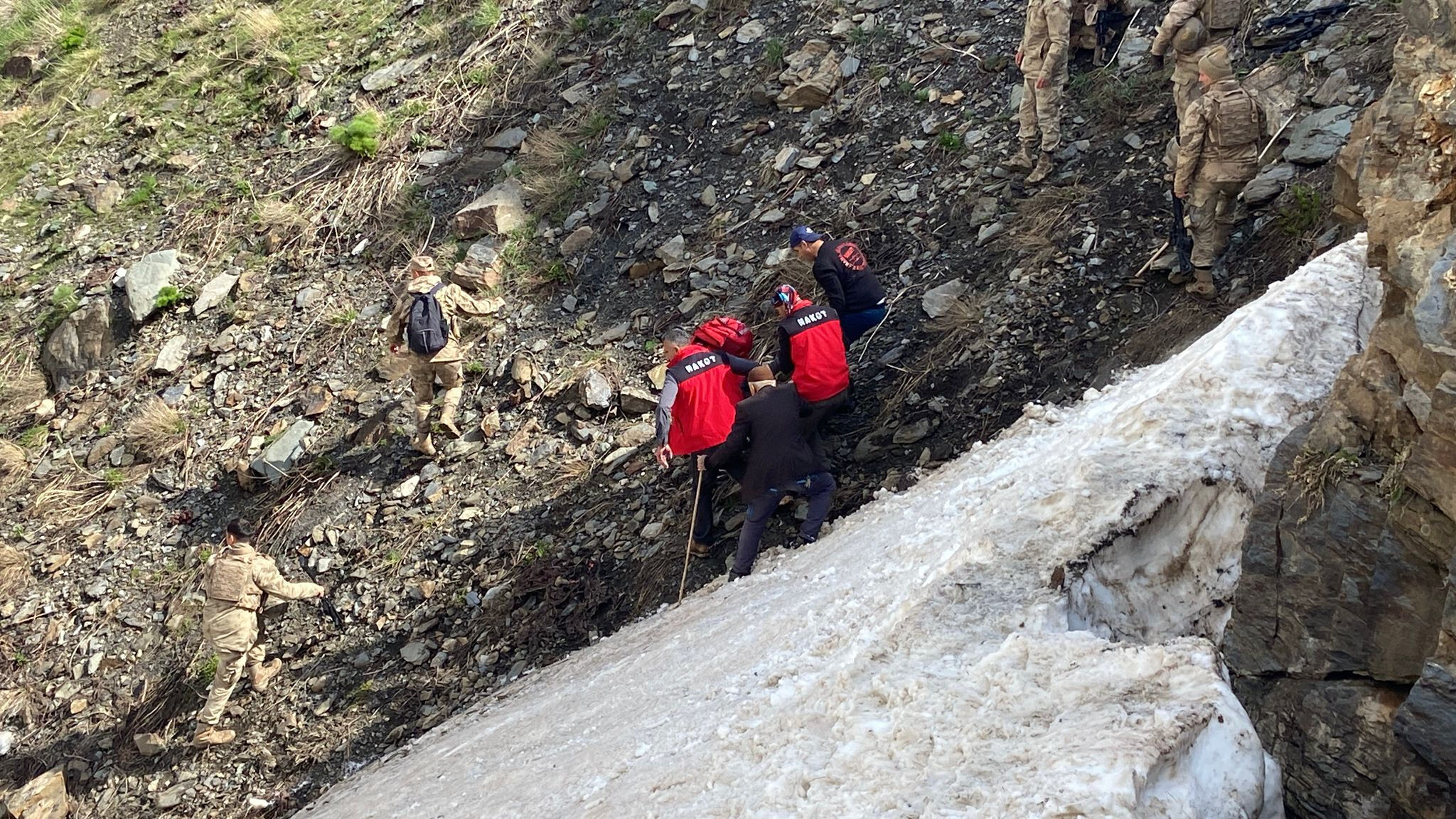 Pancar için gitti, dönemedi: Yaşlı kadın dağda can verdi Pancar için gitti, dönemedi: Yaşlı kadın dağda can verdi - 1. Resim