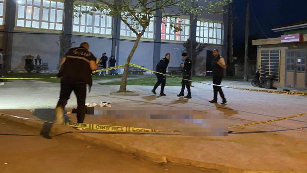 Sakarya'da kan donduran olay: Bıçaklayan da bıçaklanan da çocuk! Sakarya'da kan donduran olay: Bıçaklayan da bıçaklanan da çocuk!