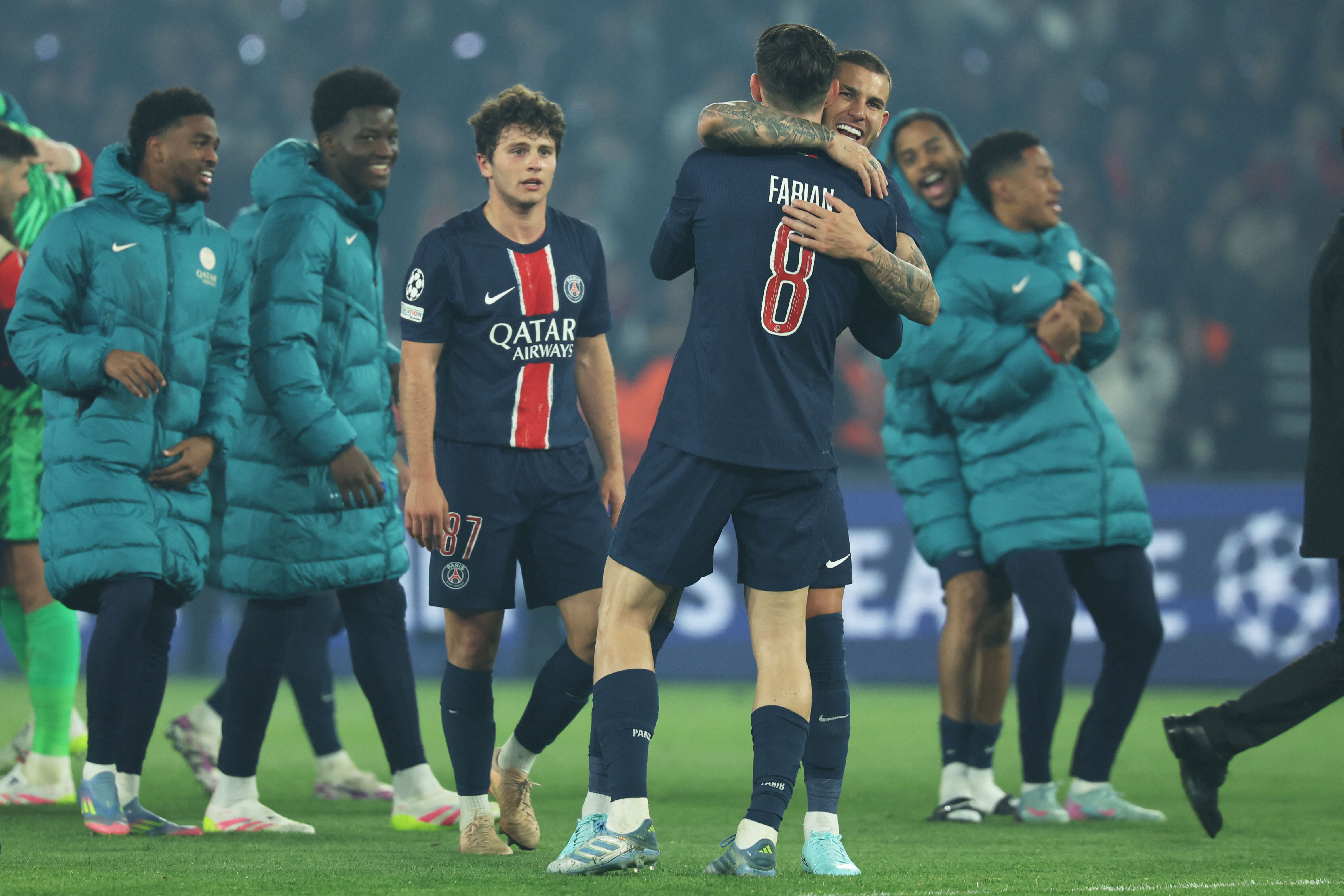 Şampiyonlar Ligi final kutlamalarına gölge düştü! PSG taraftarlarından taşkınlık Şampiyonlar Ligi final kutlamalarına gölge düştü! PSG taraftarlarından taşkınlık - 1. Resim