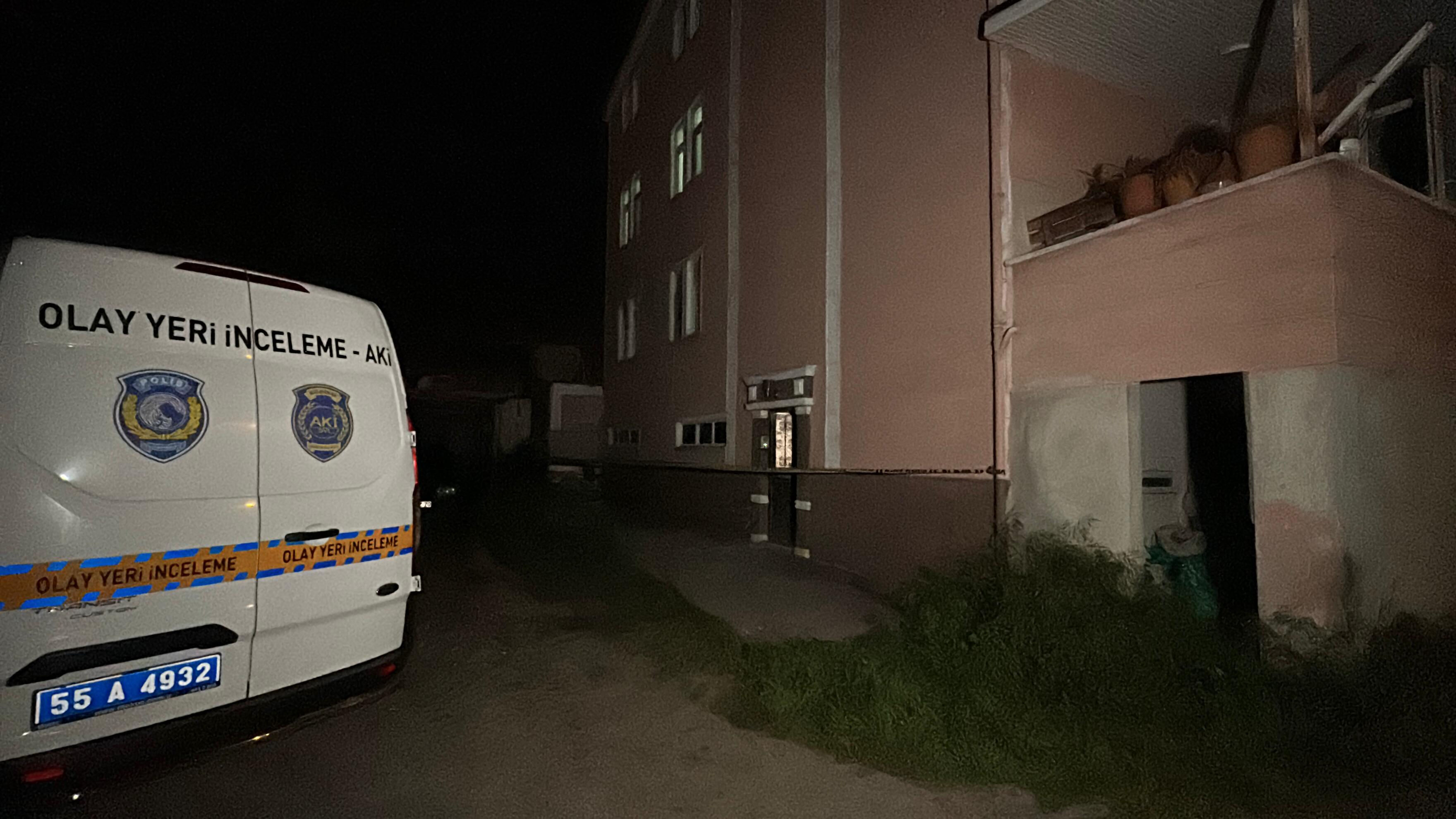 Samsun'da silahlı kavga: Aynı aileden 3 kişi yaralandı Samsun'da silahlı kavga: Aynı aileden 3 kişi yaralandı - 1. Resim