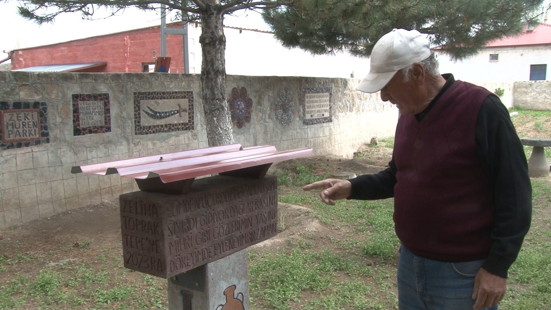 Sevdiği kadın için taşları deldi: Rafet dedenin ölen eşine yaptıkları duygulandırdı... 