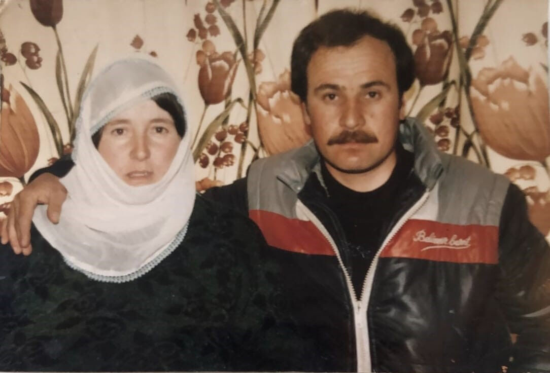 Sevdiği kadın için taşları deldi: Rafet dedenin ölen eşine yaptıkları duygulandırdı... 