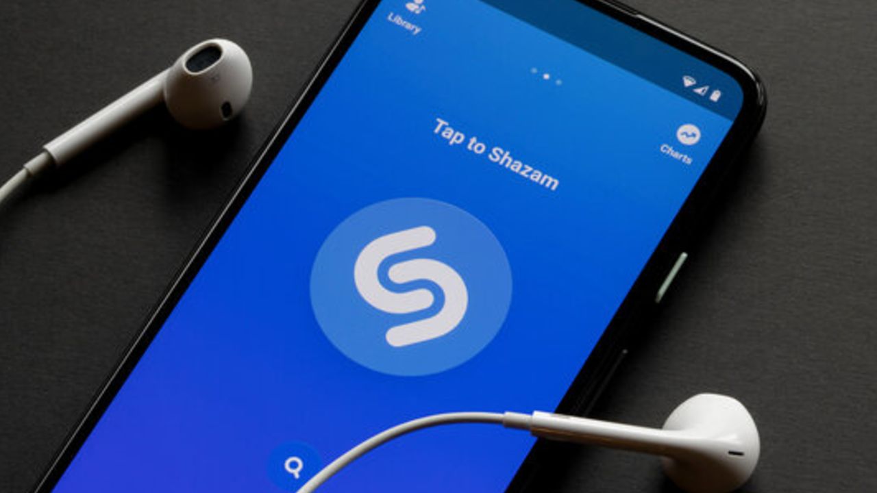Shazam'ın bu yeni özelliği çok sevilecek! En çok aranan şarkılar tek listede toplanıyor Shazam'ın bu yeni özelliği çok sevilecek! En çok aranan şarkılar tek listede toplanıyor