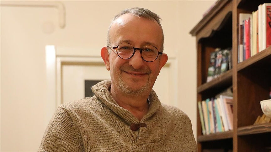 Usta sanatçı Naşit Özcan'a veda! Son yolcuğuna uğurlandı Usta sanatçı Naşit Özcan'a veda! Son yolcuğuna uğurlanıyor - 2. Resim