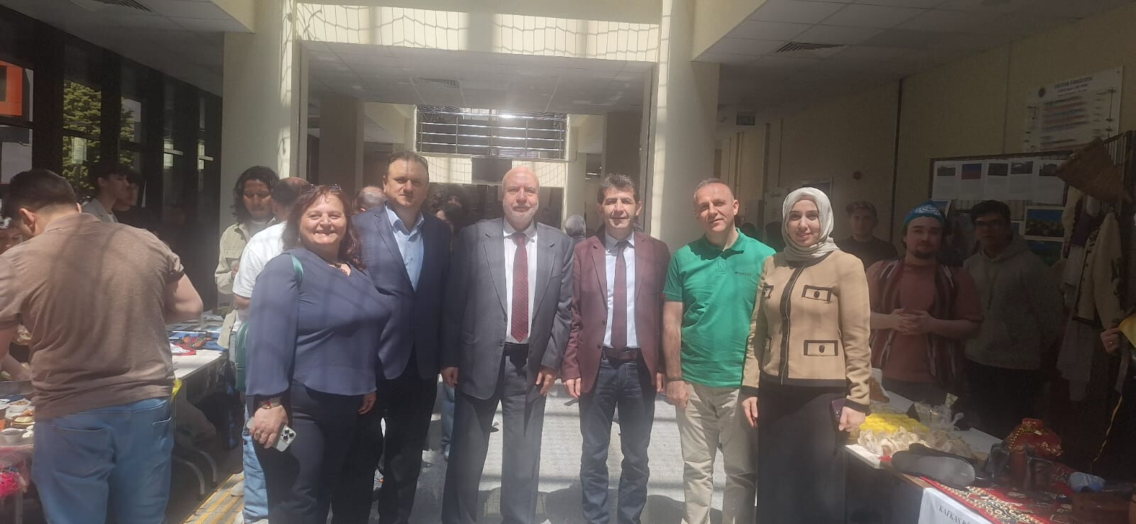 Yıldız'da Türk Gençliği Şöleni! Kültürel mirasa öğrencilerden yoğun ilgi Yıldız'da Türk Gençliği Şöleni! Kültürel mirasa öğrencilerden yoğun ilgi - 1. Resim