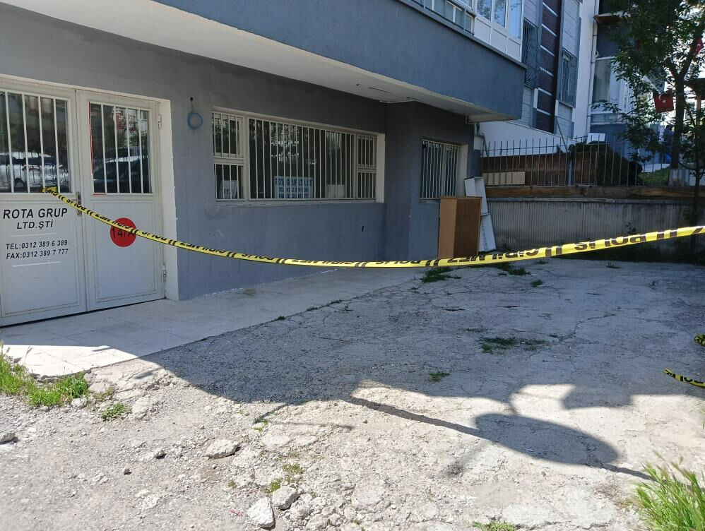 Ailesinin ısrarına dayanamadı, 4. kattan atladı! Eski kocası tutmaya çalıştı - 2. Resim