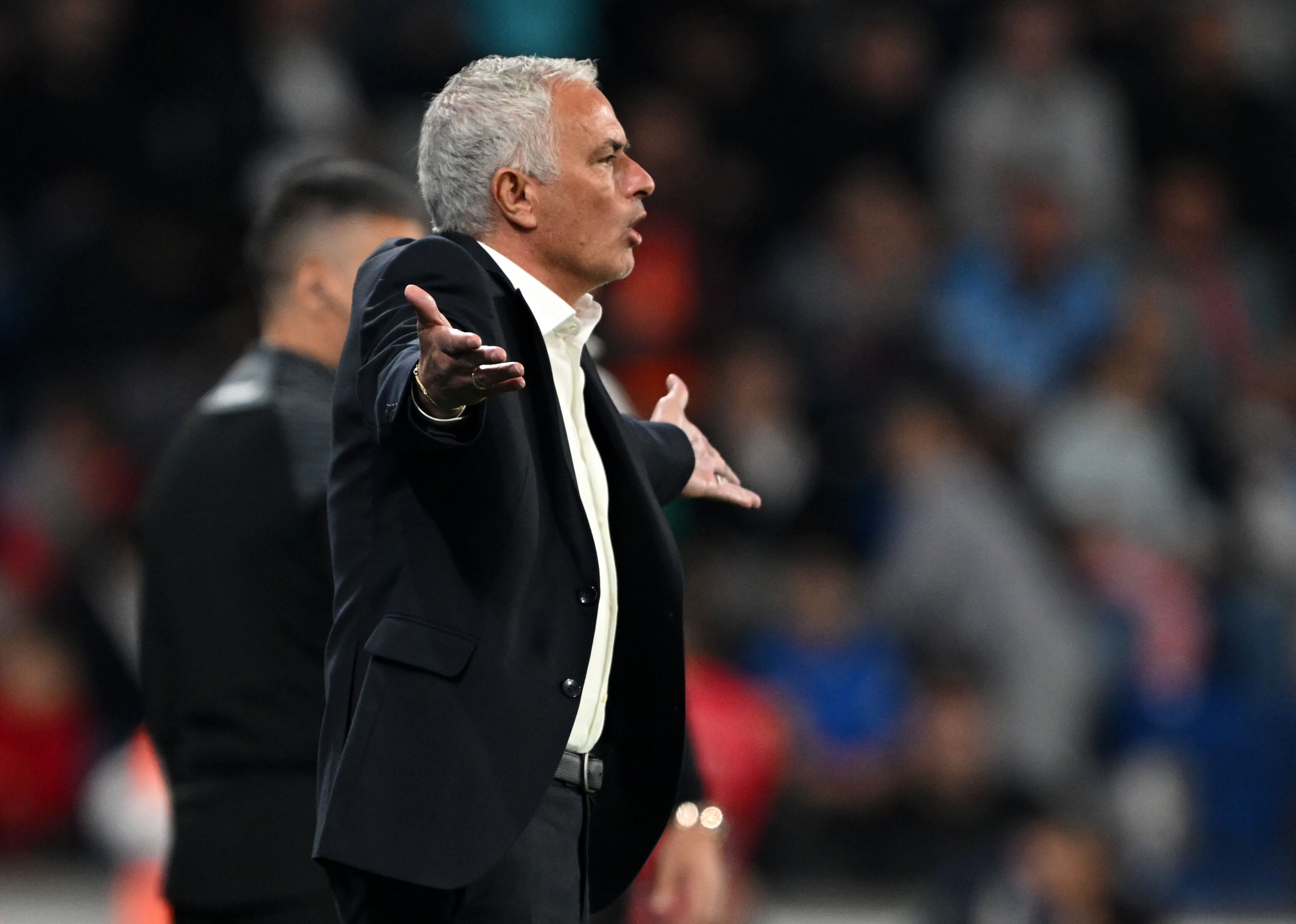 Jose Mourinho'dan Başakşehir galibiyeti sonrası dikkat çeken açıklamalar Jose Mourinho'dan Başakşehir galibiyeti sonrası dikkat çeken açıklamalar - 2. Resim