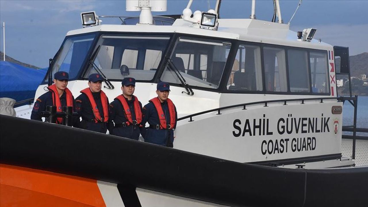Resmi Gazete'de yayımlandı: Sahil Güvenlik personel alımı başvuru şartları, alım yapılacak kadrolar belli oldu! Resmi Gazete'de yayımlandı: Sahil Güvenlik personel alımı başvuru şartları, alım yapılacak kadrolar belli oldu!