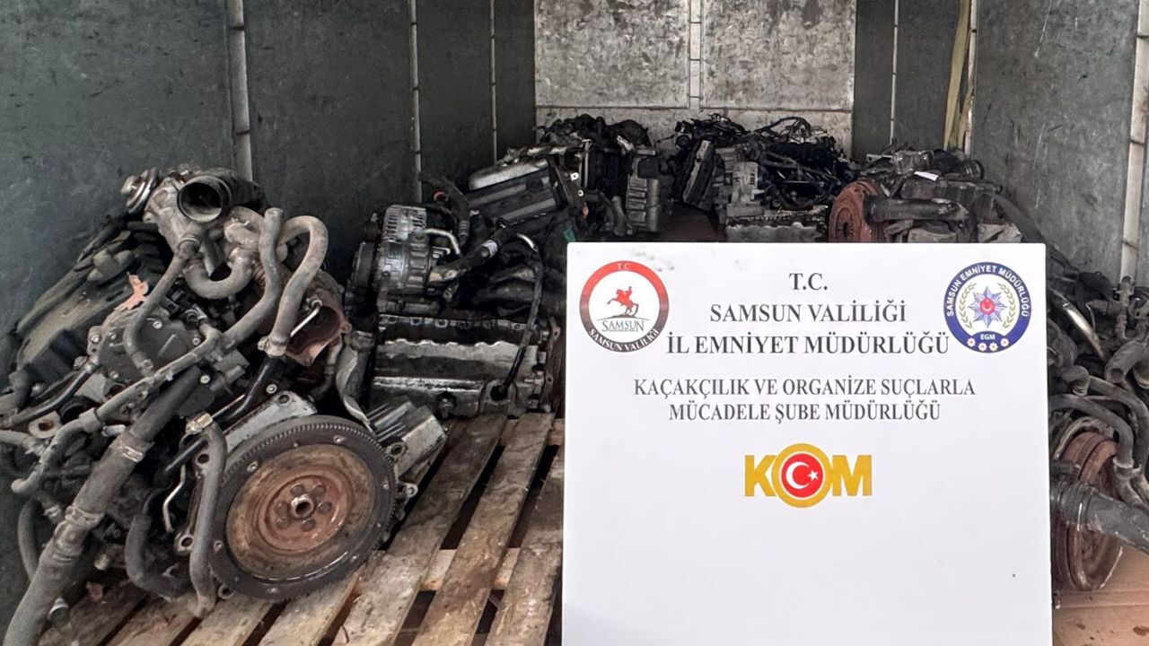 Samsun'da çok sayıda gümrük kaçağı lüks otomobil motoru ele geçirildi Samsun'da çok sayıda gümrük kaçağı lüks otomobil motoru ele geçirildi