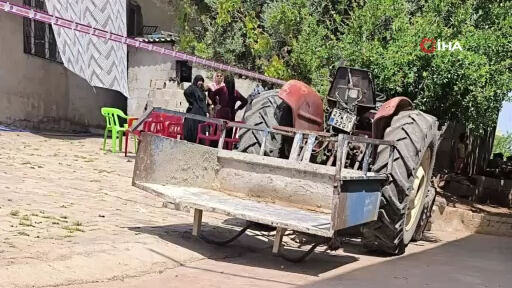 Şanlıurfa'da oyun can aldı: 2 yaşındaki çocuk, 1 yaşındaki kuzenini traktörle ezdi Şanlıurfa'da oyun can aldı: 2 yaşındaki çocuk, 1 yaşındaki kuzenini traktörle ezdi - 1. Resim