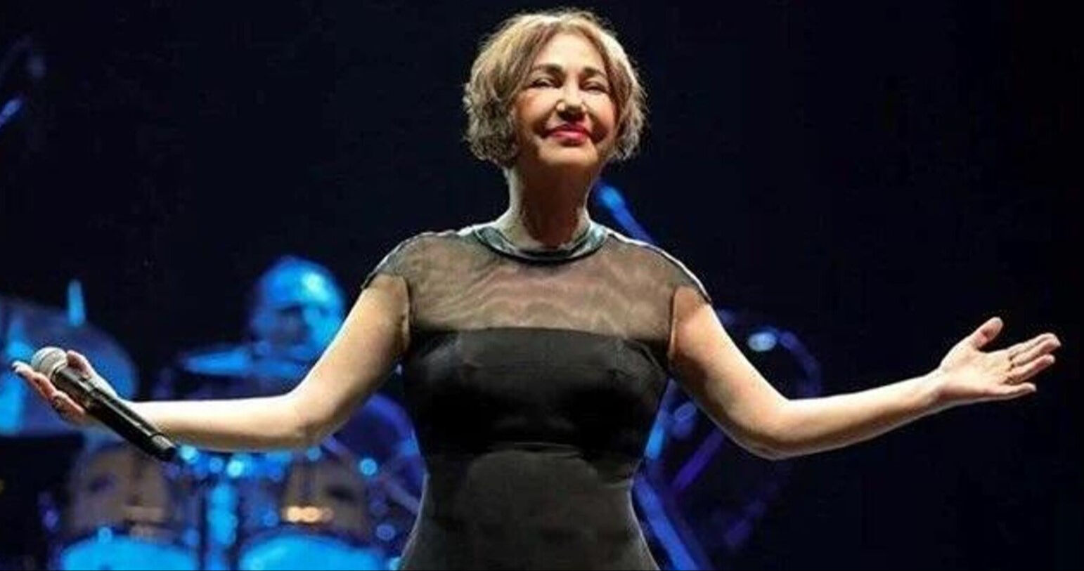 Ünlü sanatçıdan korkutan haber! Apar topar ambulansla hastaneye kaldırıldı Ünlü sanatçıdan korkutan haber! Apar topar ambulansla hastaneye kaldırıldı - 1. Resim
