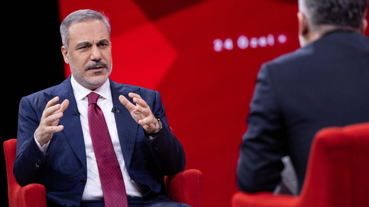 Bakan Hakan Fidan uğradığı suikastı ilk kez açıkladı: Ağır arsenik ve cıva verildi, zehirlendim Bakan Hakan Fidan uğradığı suikastı ilk kez açıkladı: Ağır arsenik ve cıva verildi, zehirlendim
