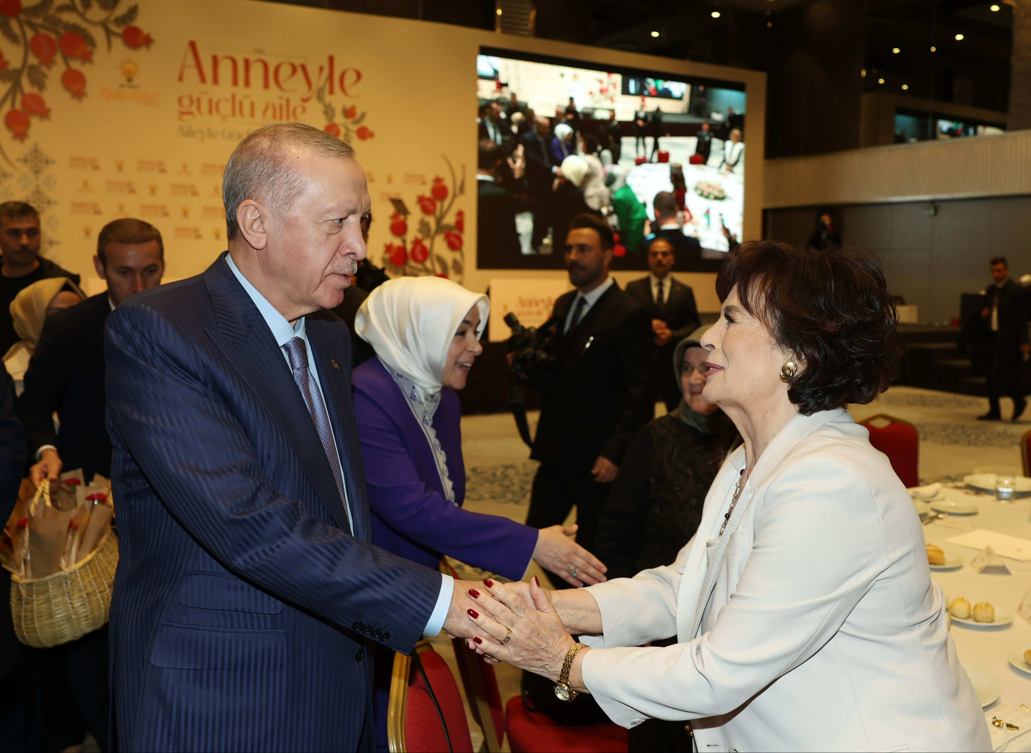 Cumhurbaşkanı Erdoğan'dan 'Terörsüz Türkiye' mesajı: Her an müjdeleri alabilirsiniz Cumhurbaşkanı Erdoğan'dan 'Terörsüz Türkiye' mesajı: Her an müjdeleri alabilirsiniz - 4. Resim