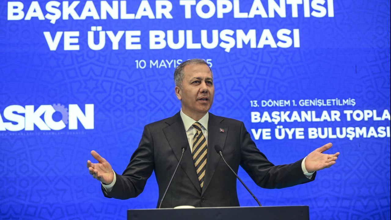 İçişleri Bakanı Ali Yerlikaya: "Terörsüz Türkiye hedefine ulaşacağız" İçişleri Bakanı Ali Yerlikaya: "Terörsüz Türkiye hedefine ulaşacağız"