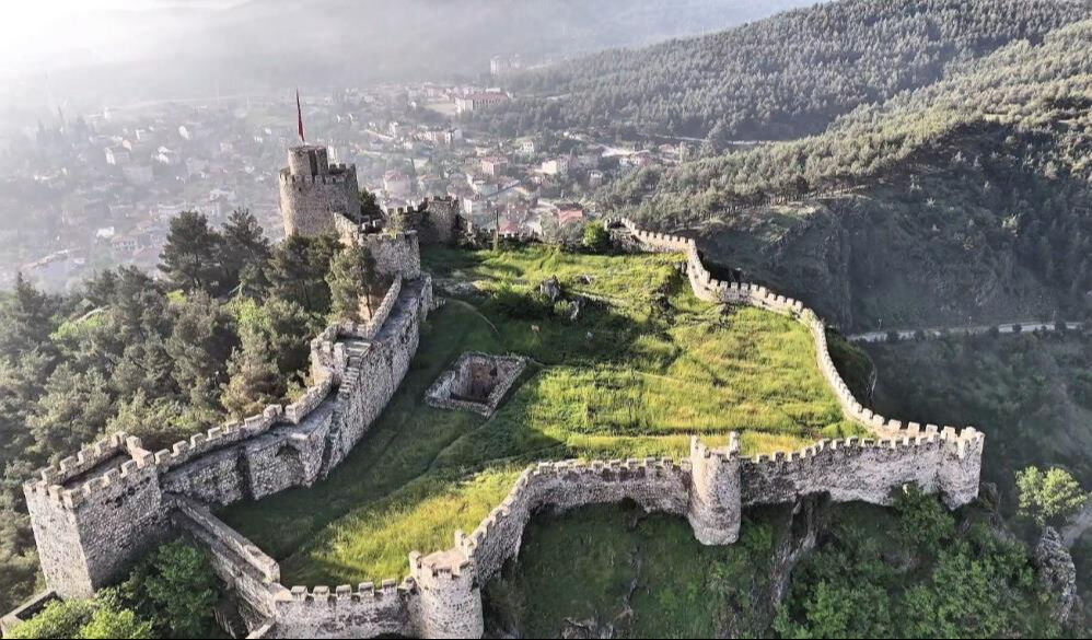 İhtişamıyla hayran bırakıyor! 2 bin 700 yıllık tarih: Boyabat Kalesi İhtişamıyla hayran bırakıyor! 2 bin 700 yıllık tarih: Boyabat Kalesi - 3. Resim