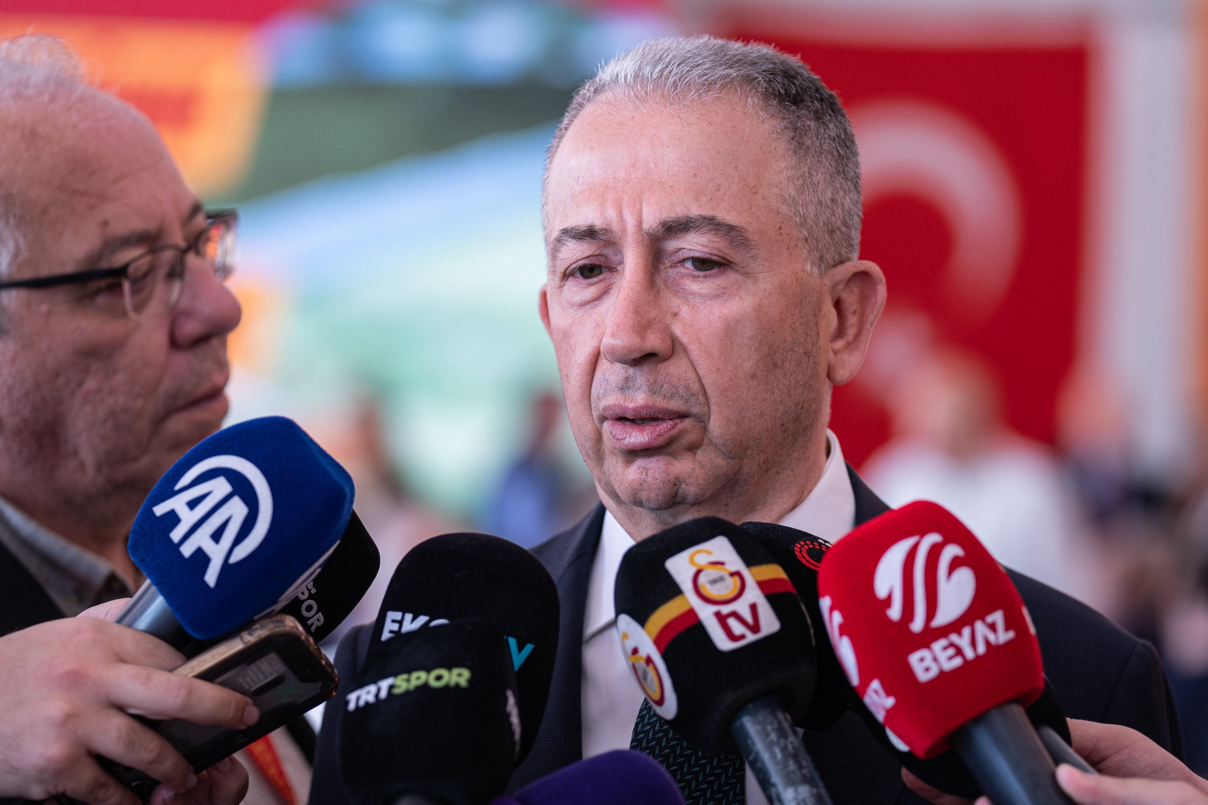 Metin Öztürk: "Fenerbahçe 8 kişi kalmalıydı" Metin Öztürk: "Fenerbahçe 8 kişi kalmalıydı" - 1. Resim