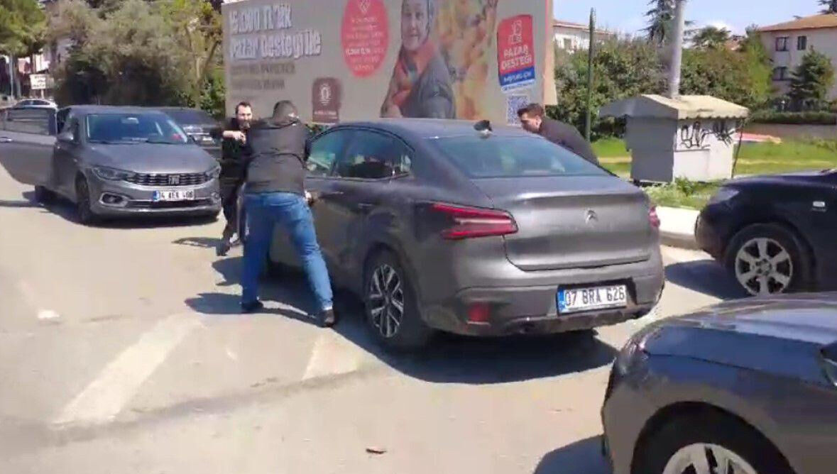 MİT affetmedi! 7 şüpheli suçüstü yakalandı, yaptıkları pes dedirtti - 1. Resim