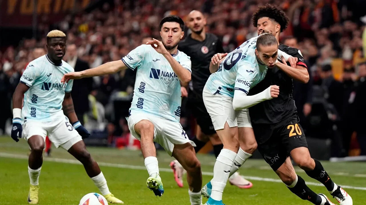 Adana Demirspor neden ceza aldı? PFDK puan silme cezası vermişti! - 1. Resim