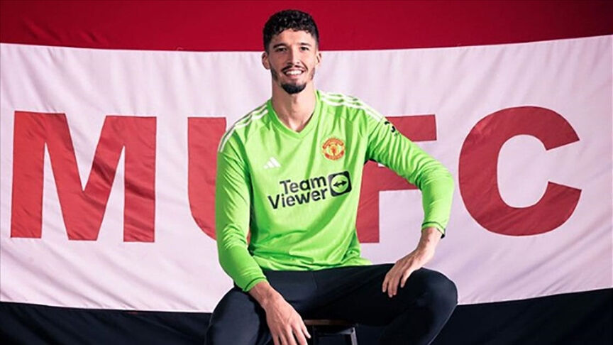 Altay Bayındır'ın zor gecesi: Manchester United, West Ham'a 2-0 mağlup oldu - 1. Resim