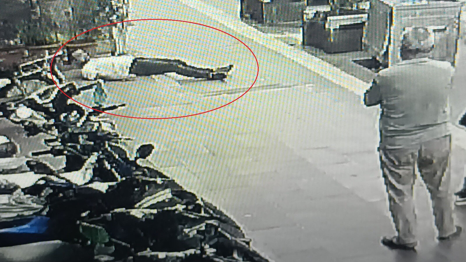 Herkesin gözü önünde oldu, bir tek o ikna olmadı - 3. Resim